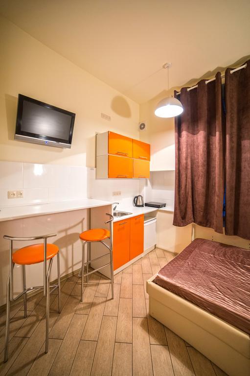 Mini Apartment On Rappoporta 7A-3 Lviv Luaran gambar